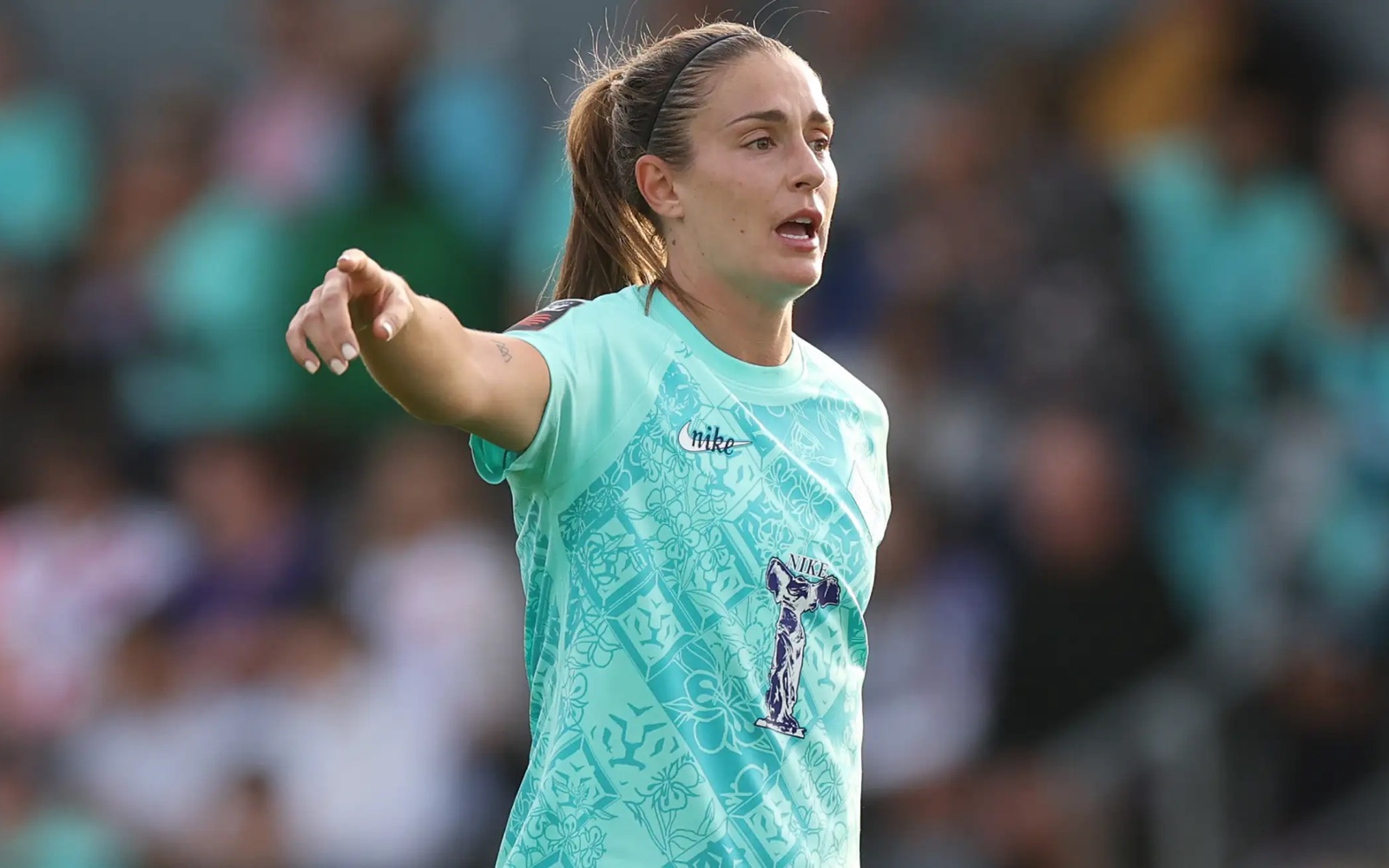 Women’s football on social media: why English and Spanish clubs play different games